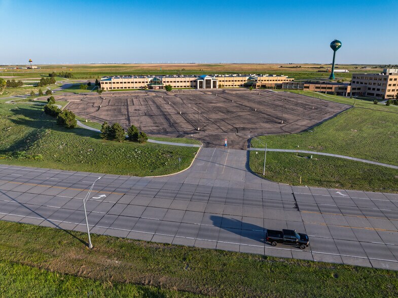 More Photos Of 1 Cabela Dr, Sidney Office For Lease