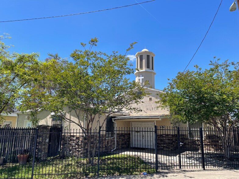 More Photos Of 3040 Fairmount Ave, San Diego Religious Facility For Lease