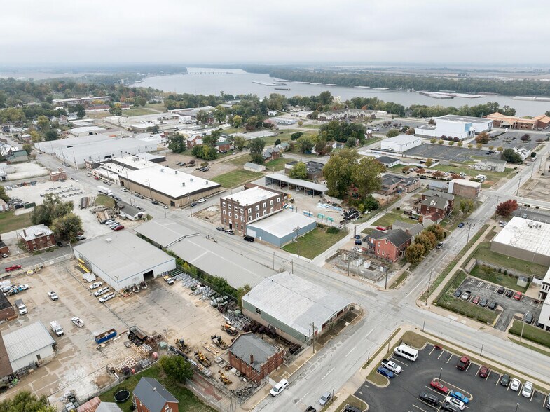 More Photos Of 600 York St, Quincy Industrial For Sale