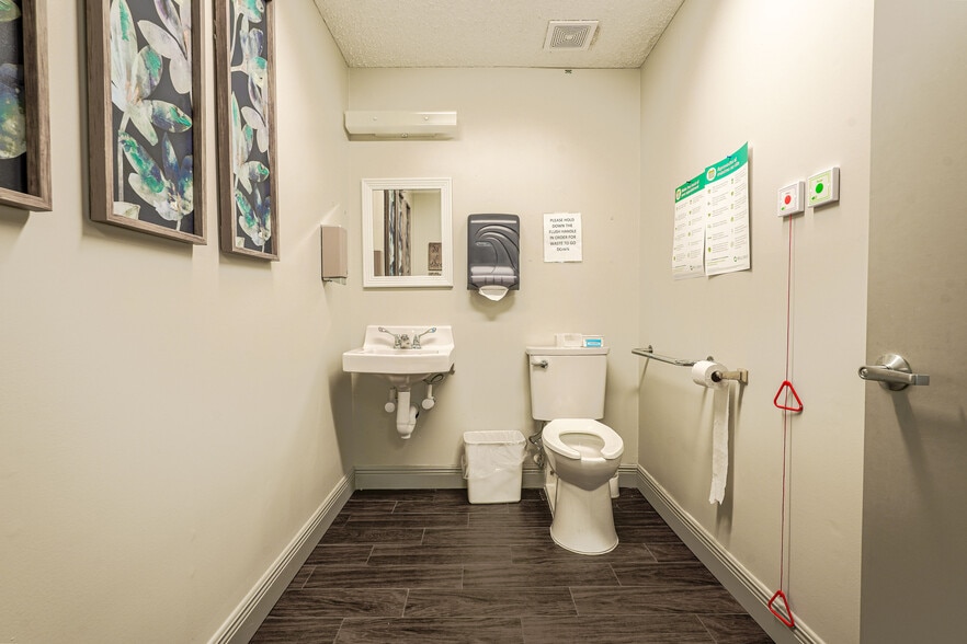 More Photos Of 5301 39th St, Groves Skilled Nursing Facility For Sale
