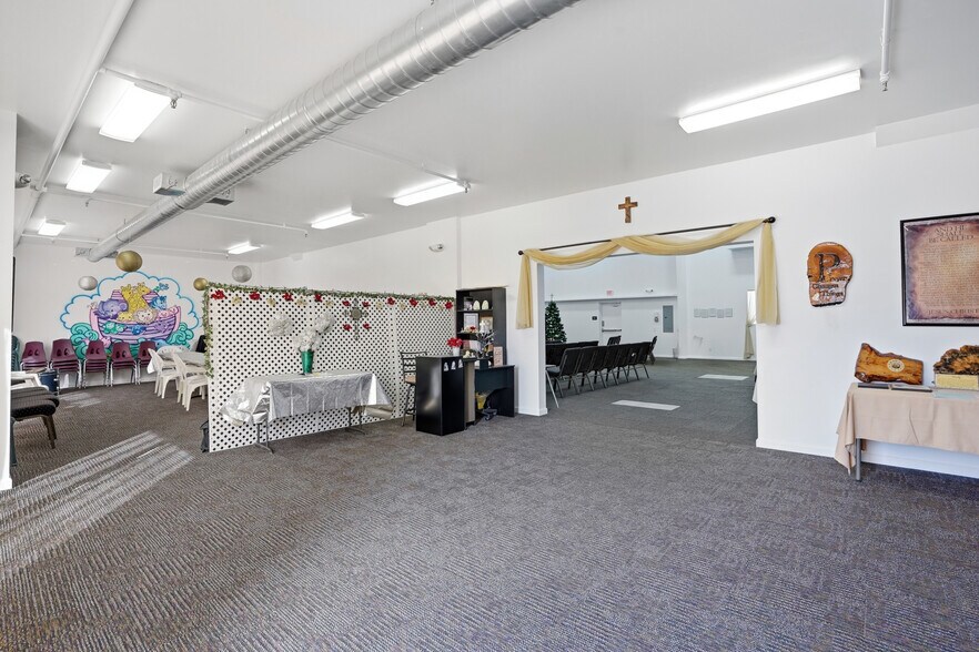 More Photos Of 203-205 W Central Ave, Lompoc Office For Sale