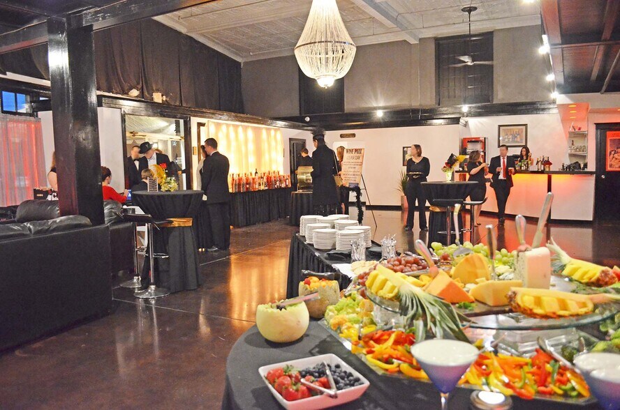 More Photos Of 416 W 3rd St, Williamsport Restaurant For Lease