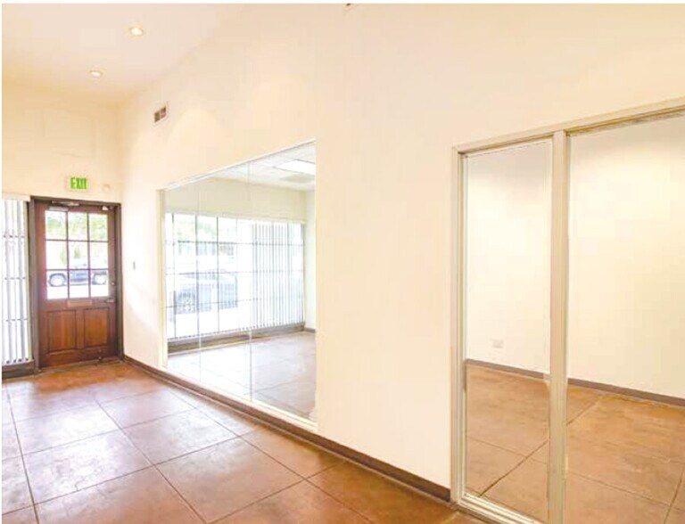 More Photos Of 602-616 Santa Monica Blvd, Santa Monica Loft Creative Space For Lease