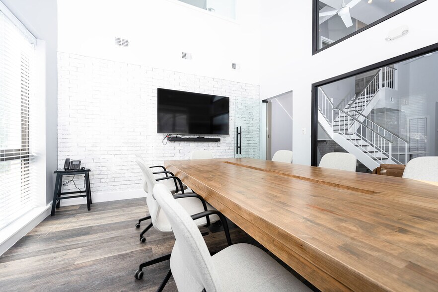 More Photos Of 6255-6265 Executive Blvd, Rockville Office For Sale