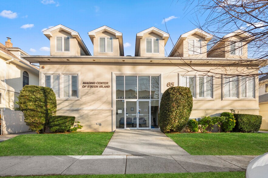 Primary Photo Of 65 Columbus Ave, Staten Island Medical For Sale