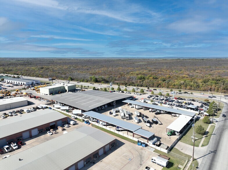 More Photos Of 1696 E Sh 121, Lewisville Truck Terminal For Sale