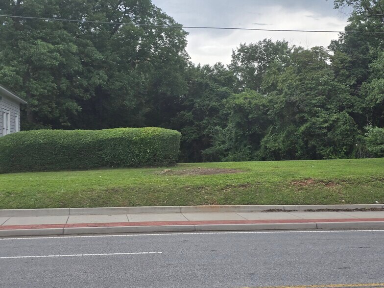 More Photos Of 0 Main St, College Park Land For Sale