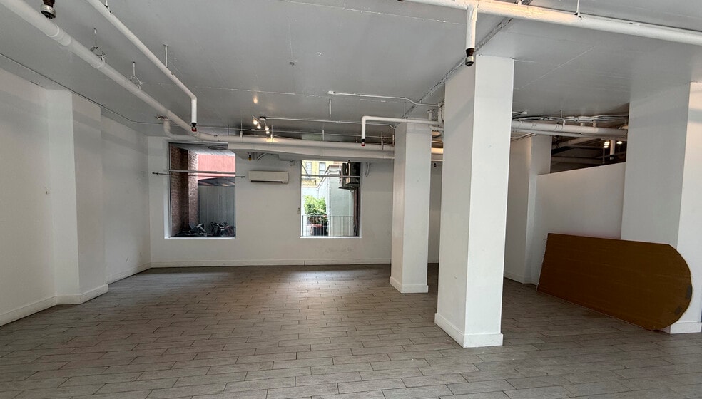 More Photos Of 2301 2nd Ave, New York Apartments For Lease