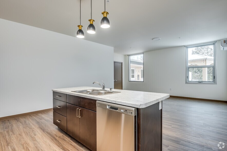 More Photos Of 2001 Marathon St, Neenah Apartments For Sale