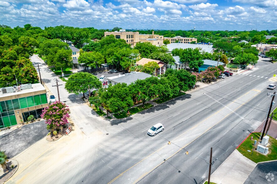 More Photos Of 5701 Broadway St, San Antonio Office For Lease