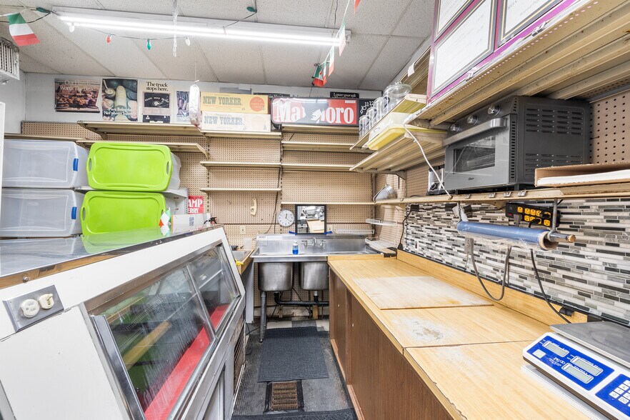 More Photos Of 2555 S Warnock St, Philadelphia Storefront Retail Residential For Sale