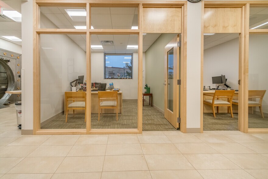 More Photos Of 100-106 S Main st, Ishpeming Bank For Sale