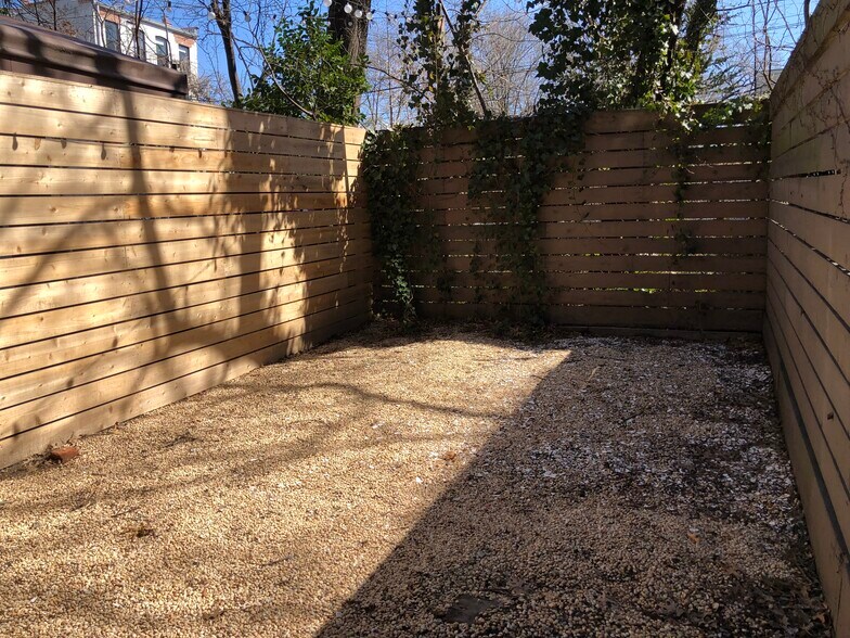 More Photos Of 663 Vanderbilt Ave, Brooklyn Storefront Retail Residential For Lease