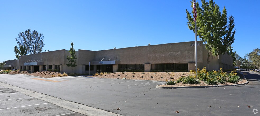 More Photos Of 3940 Ruffin Rd, San Diego Light Manufacturing For Lease