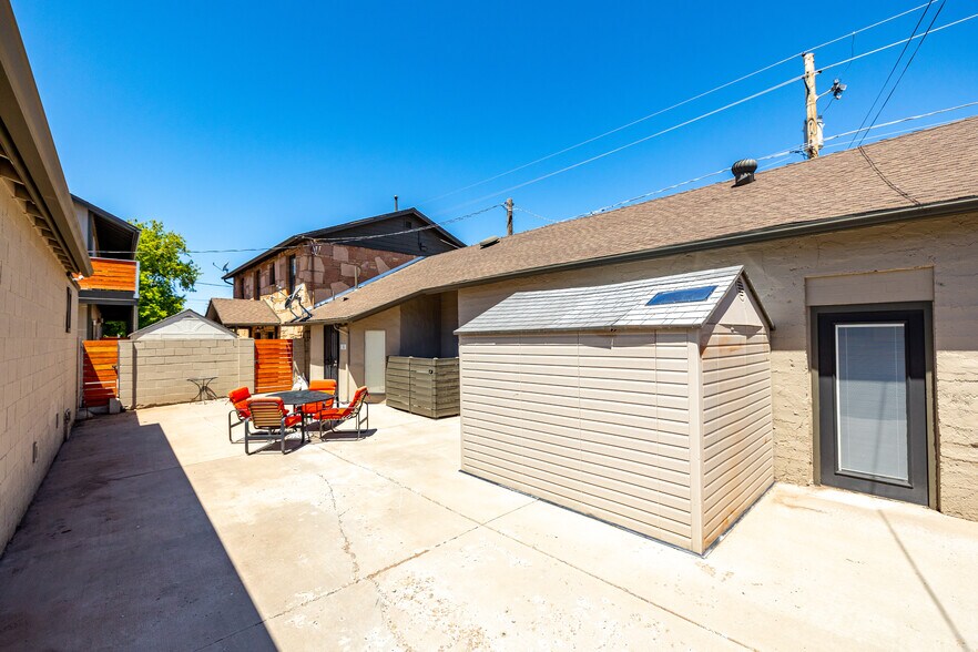 More Photos Of 116 S 1st St, Williams Office For Sale