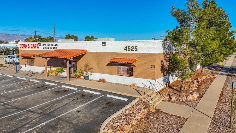 More Photos Of 4525 S Park Ave, Tucson Restaurant For Sale