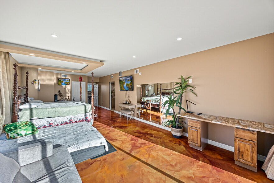 More Photos Of 4015 Luell St, Houston Specialty For Sale