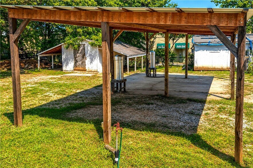 More Photos Of 1469 Blue Ridge Blvd, Seneca Carwash For Sale
