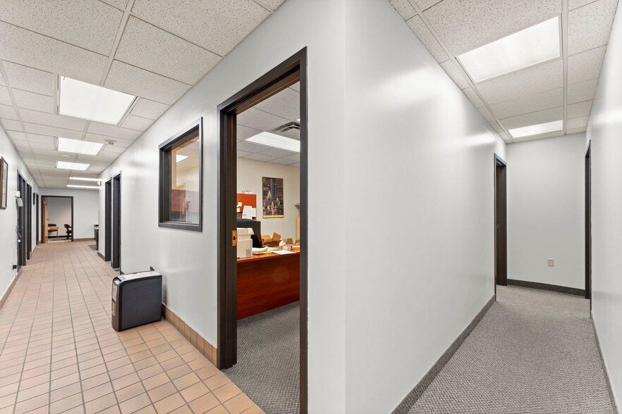 More Photos Of 8825 N Xylon Ave, Brooklyn Park Manufacturing For Sale