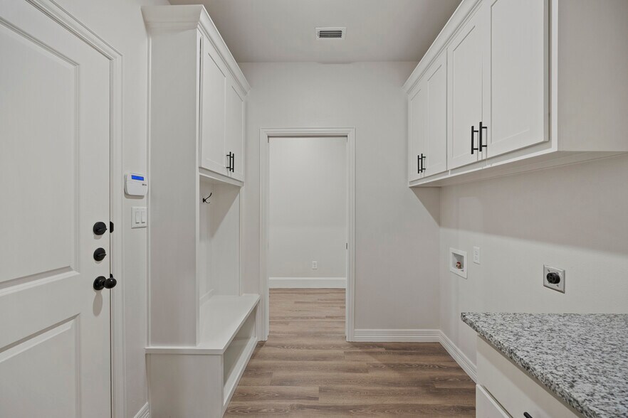 More Photos Of 17569 County Road 196, Flint Apartments For Sale