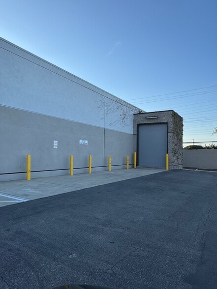 More Photos Of 19002-19148 Brookhurst St, Huntington Beach Unknown For Lease