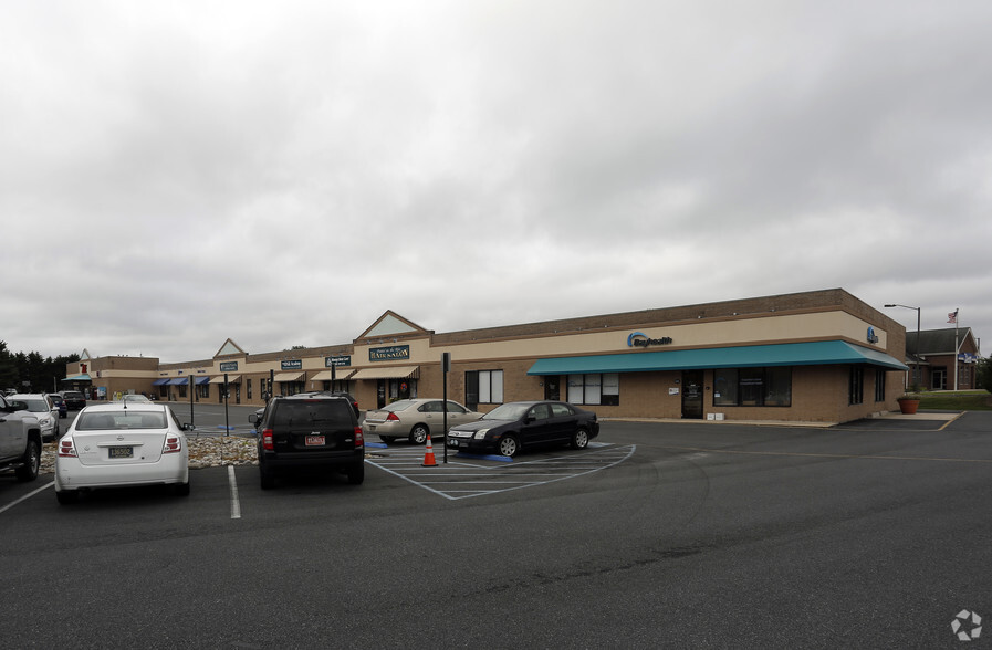 Primary Photo Of 610-632 Mulberry St, Milton General Retail For Lease