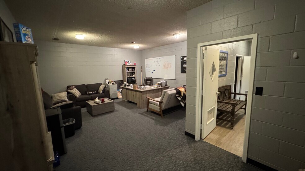 More Photos Of 5445 E 29th St, Kansas City Religious Facility For Sale