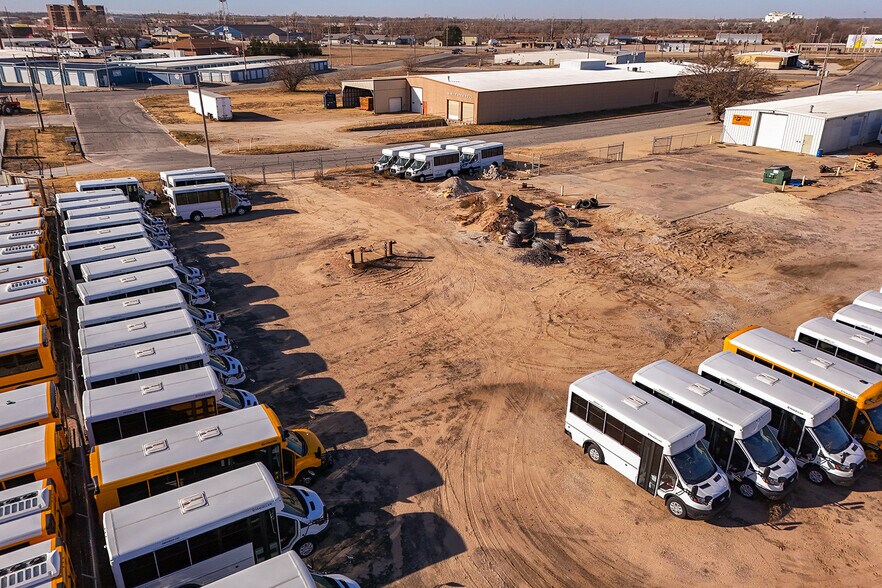 More Photos Of 130 E 10th Ave, South Hutchinson Industrial For Sale