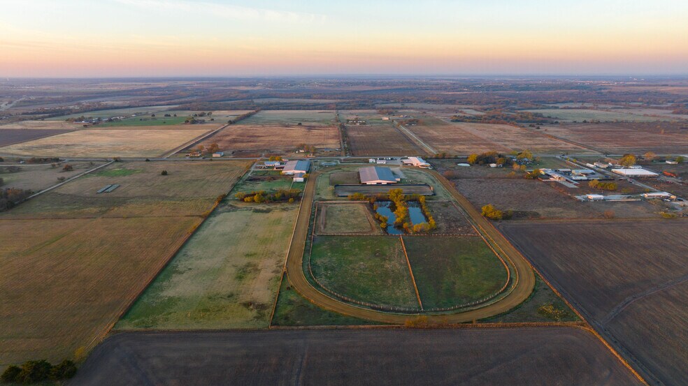 Primary Photo Of 3018 FM 2578, Kaufman Horse Stables For Sale