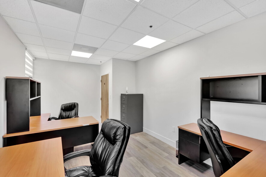 More Photos Of 12550 Biscayne Blvd, North Miami Medical For Sale