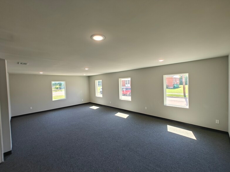 More Photos Of 704 Drexel St, McKinney Religious Facility For Sale