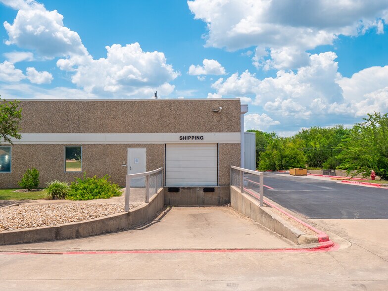 More Photos Of 1809 Hur Industrial Blvd, Cedar Park Manufacturing For Lease