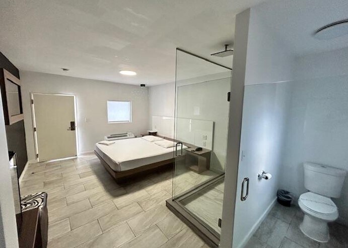 More Photos Of 3842 S Orange Blossom Trl, Orlando Hotel For Sale