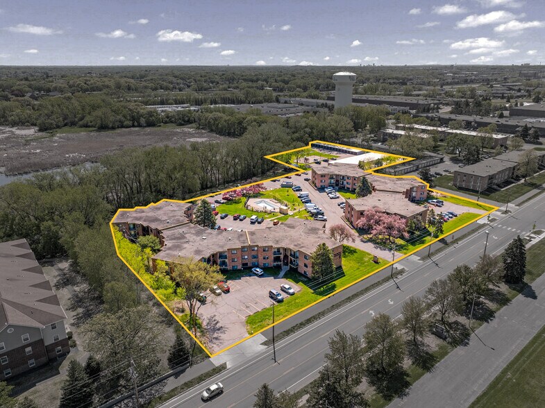 Primary Photo Of 371 Old Highway 8 SW, New Brighton Apartments For Sale