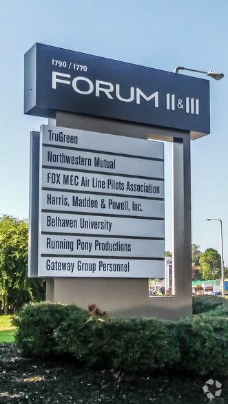 More Photos Of 1790 Kirby Pky, Memphis Office For Lease