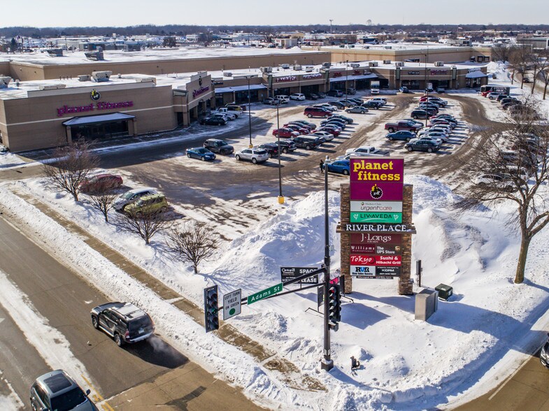 More Photos Of 1809-1859 Adams St, Mankato Storefront For Lease