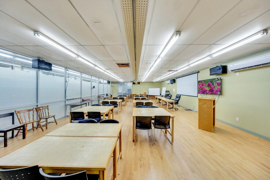 More Photos Of 118 Live Oak Ave, Arcadia Storefront For Lease