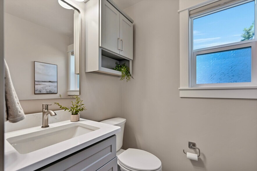 More Photos Of 2101 S Hervey St, Boise Multifamily For Sale
