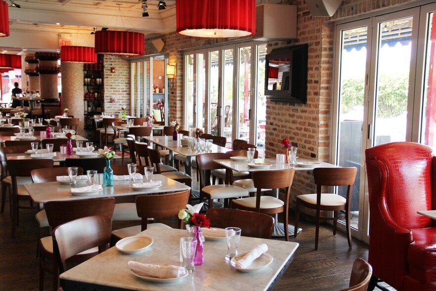 More Photos Of 250-290 E Atlantic Ave, Delray Beach General Retail For Lease