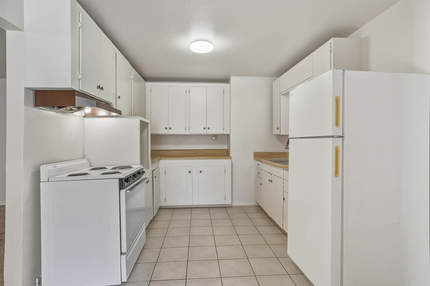 More Photos Of 14840 Valley Ave, Clearlake Multifamily For Sale