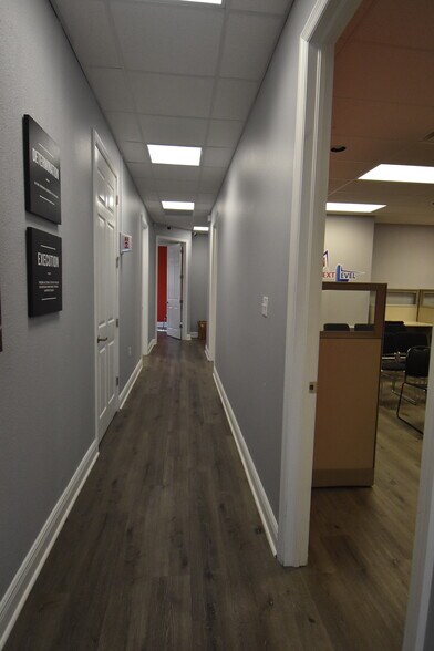 More Photos Of 1377 Providence Rd, Brandon Medical For Lease