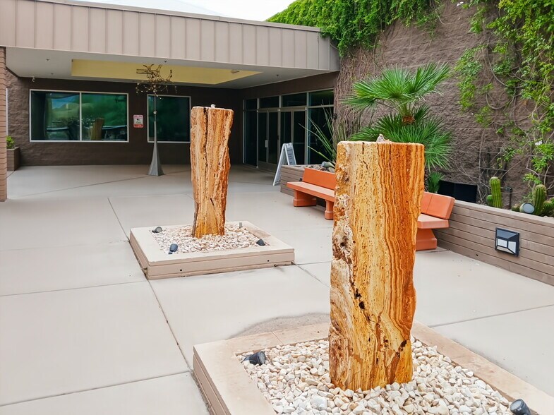 More Photos Of 16930 E Palisades Blvd, Fountain Hills Coworking Space