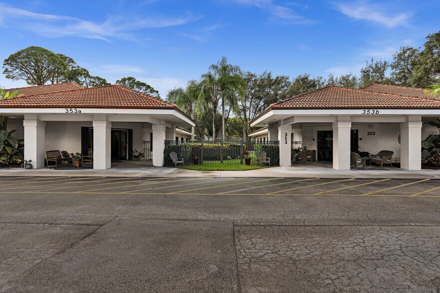More Photos Of 353 Hiatt Dr, Palm Beach Gardens Schools For Sale