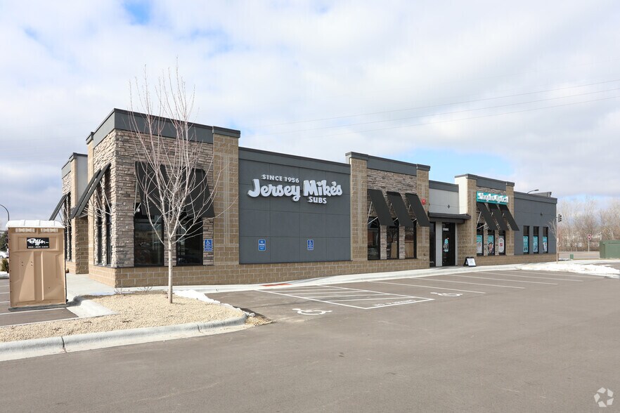Primary Photo Of 11995 Business Park Blvd N, Champlin Freestanding For Lease