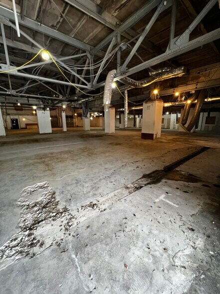 More Photos Of 3301 Lancaster Pike, Wilmington Unknown For Lease