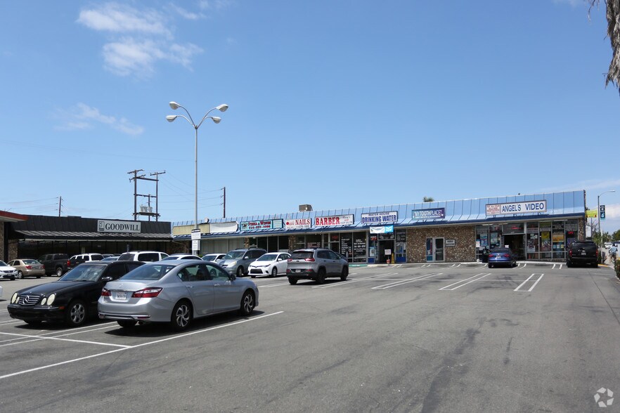 More Photos Of 5952 Westminster Blvd, Westminster General Retail For Lease