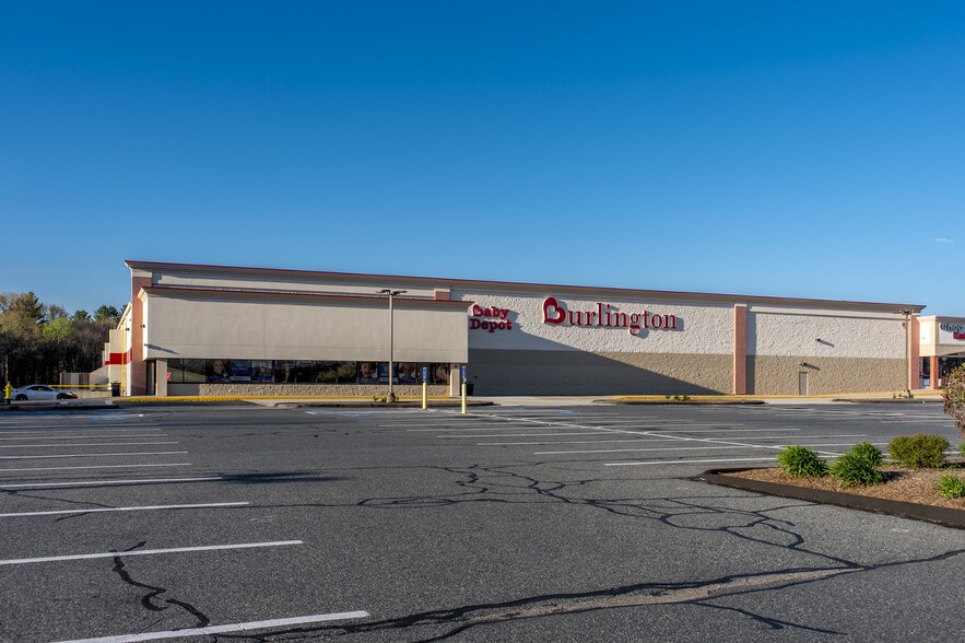 Primary Photo Of 290-306 Turnpike Rd, Westborough Unknown For Lease