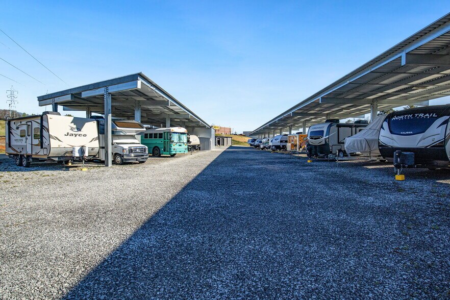 More Photos Of 2134 U.S. Highway 411, Maryville Warehouse For Sale