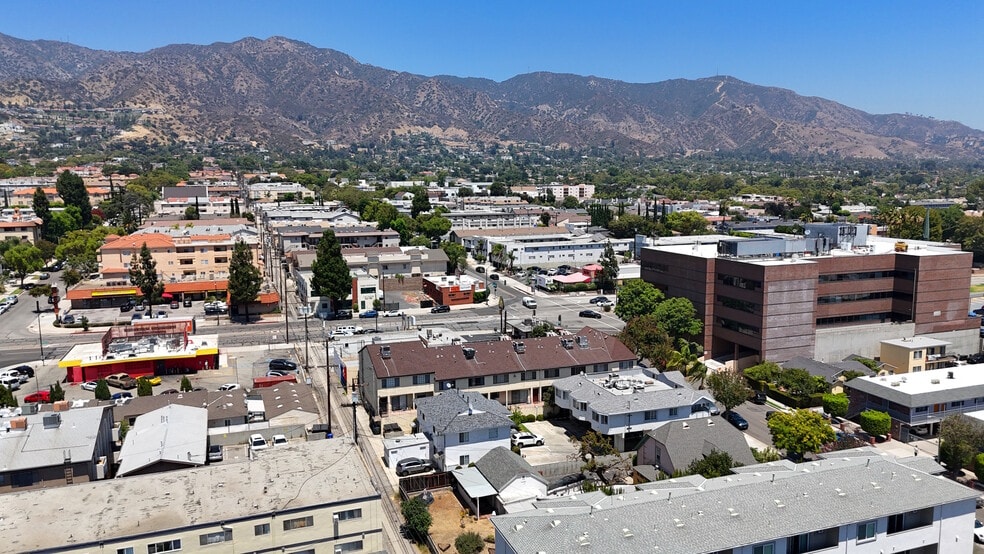 More Photos Of 335-337 E Providencia Ave, Burbank Apartments For Sale