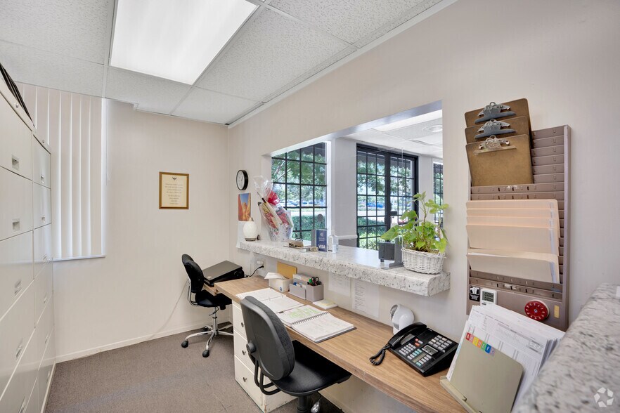 More Photos Of 60 E Foothill Blvd, Upland Storefront Retail Office For Sale